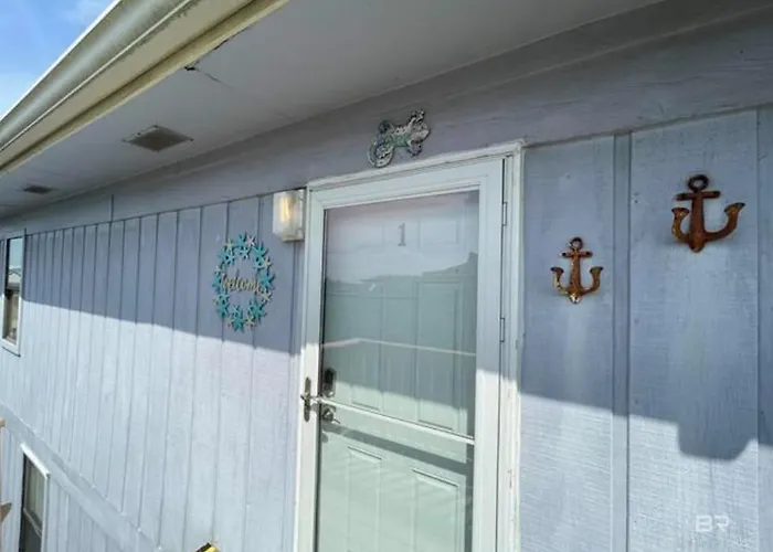 Pet Friendly Access Sleeps 6 Paradise Isle * Gulf Shores
