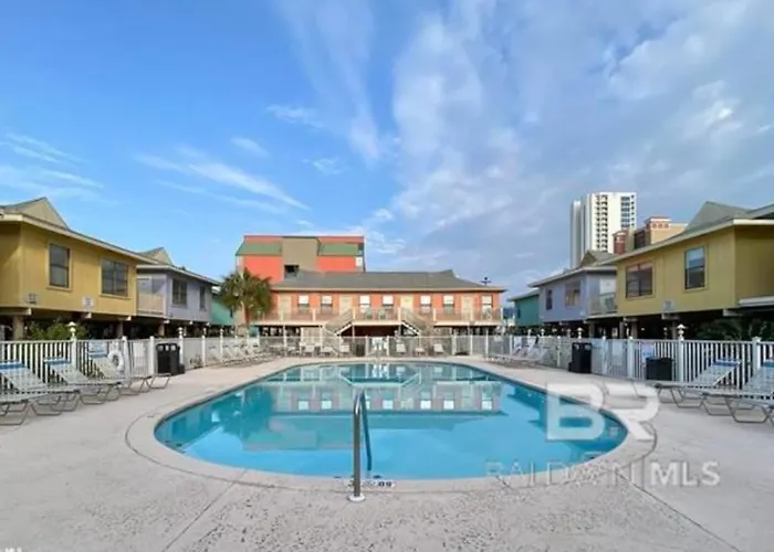 Pet Friendly Access Sleeps 6 Paradise Isle *