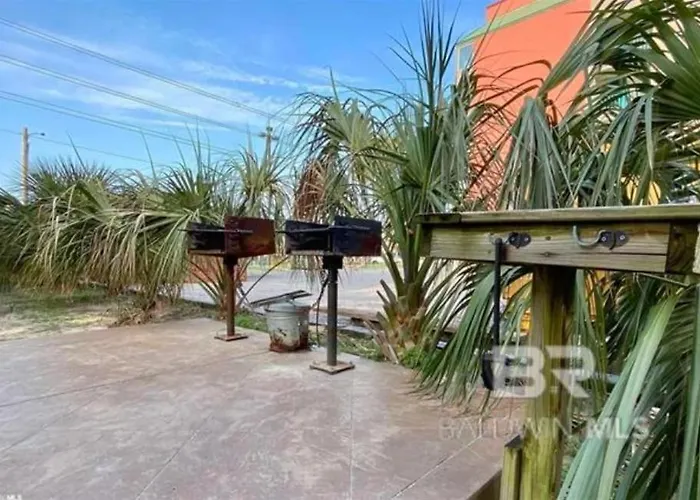 Pet Friendly Access Sleeps 6 Paradise Isle * Gulf Shores